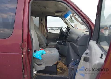 2006 Ford E-350 Super Duty Chateau/Xl/Xlt z USA, uszkodzony, nr VIN 1FBNE31L56DA24561